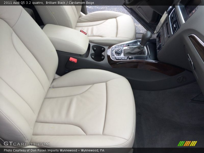 Brilliant Black / Cardamom Beige 2011 Audi Q5 3.2 quattro