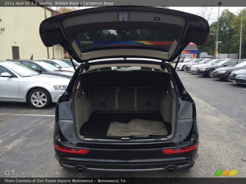 Brilliant Black / Cardamom Beige 2011 Audi Q5 3.2 quattro