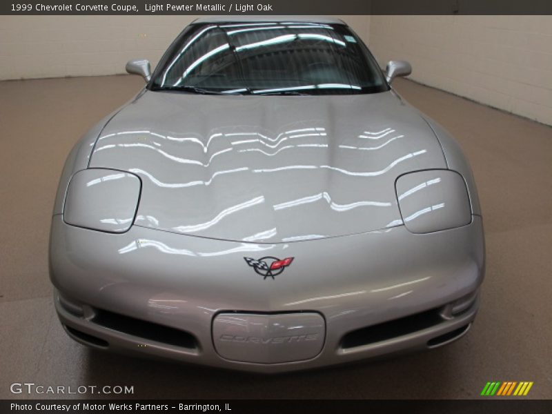 Light Pewter Metallic / Light Oak 1999 Chevrolet Corvette Coupe