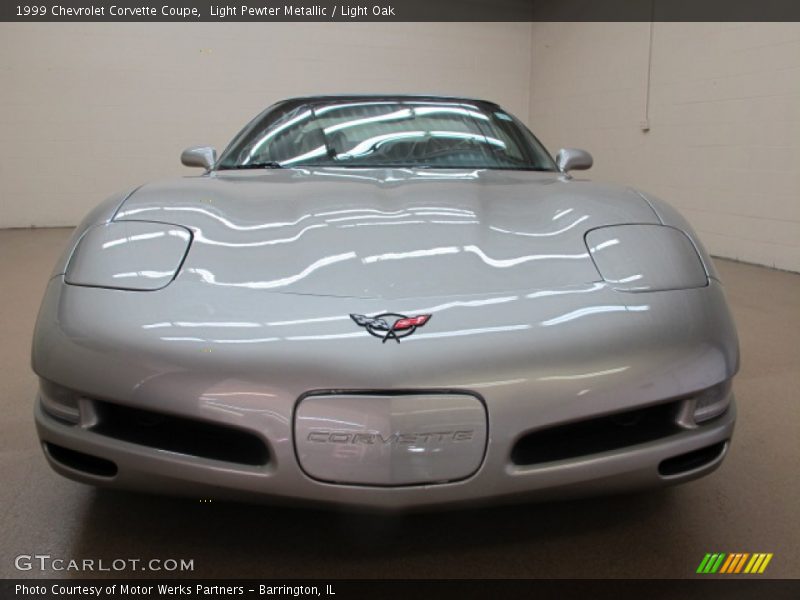 Light Pewter Metallic / Light Oak 1999 Chevrolet Corvette Coupe