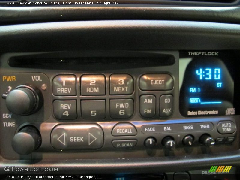 Light Pewter Metallic / Light Oak 1999 Chevrolet Corvette Coupe