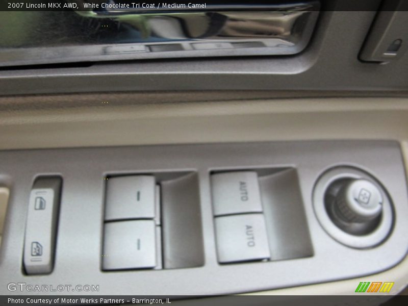 White Chocolate Tri Coat / Medium Camel 2007 Lincoln MKX AWD