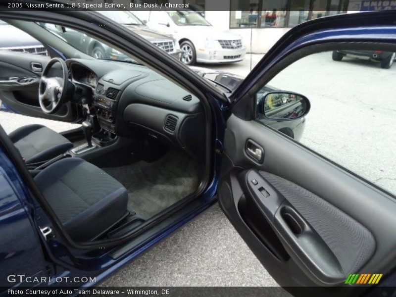 Blue Dusk / Charcoal 2005 Nissan Sentra 1.8 S Special Edition