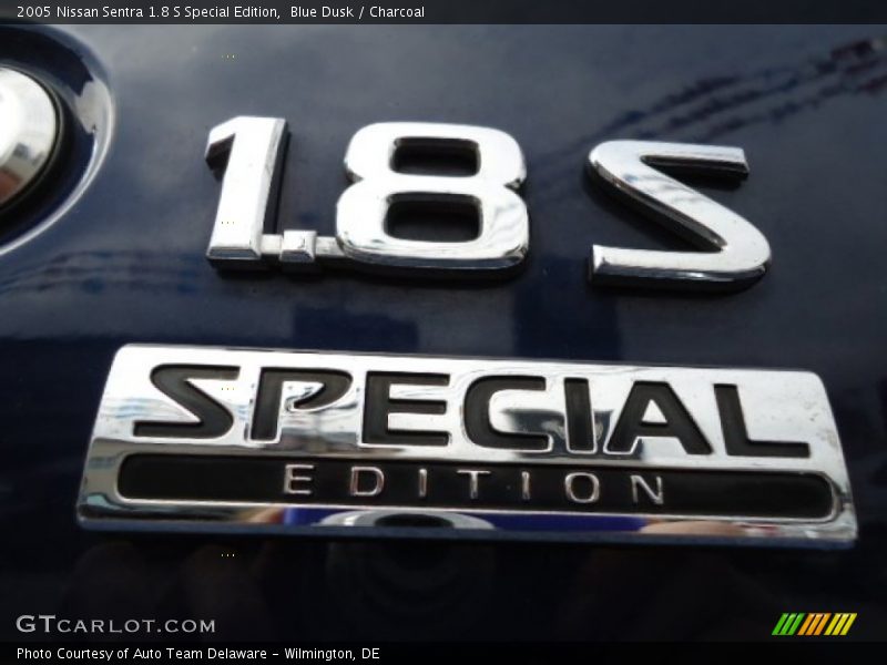 Blue Dusk / Charcoal 2005 Nissan Sentra 1.8 S Special Edition
