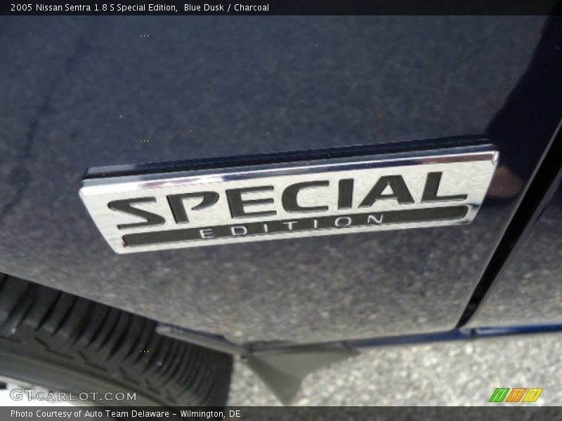 Blue Dusk / Charcoal 2005 Nissan Sentra 1.8 S Special Edition