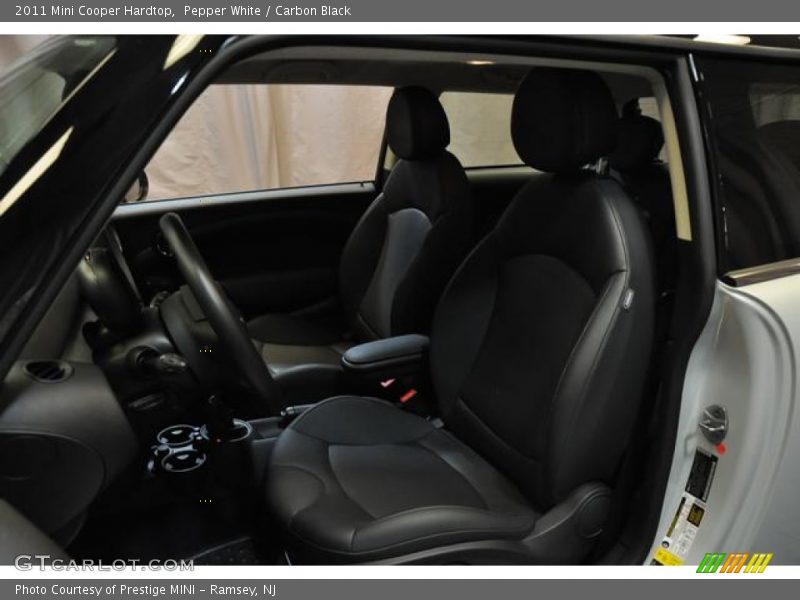Pepper White / Carbon Black 2011 Mini Cooper Hardtop