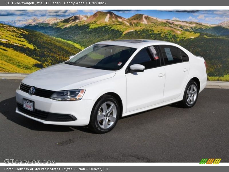 Candy White / Titan Black 2011 Volkswagen Jetta TDI Sedan