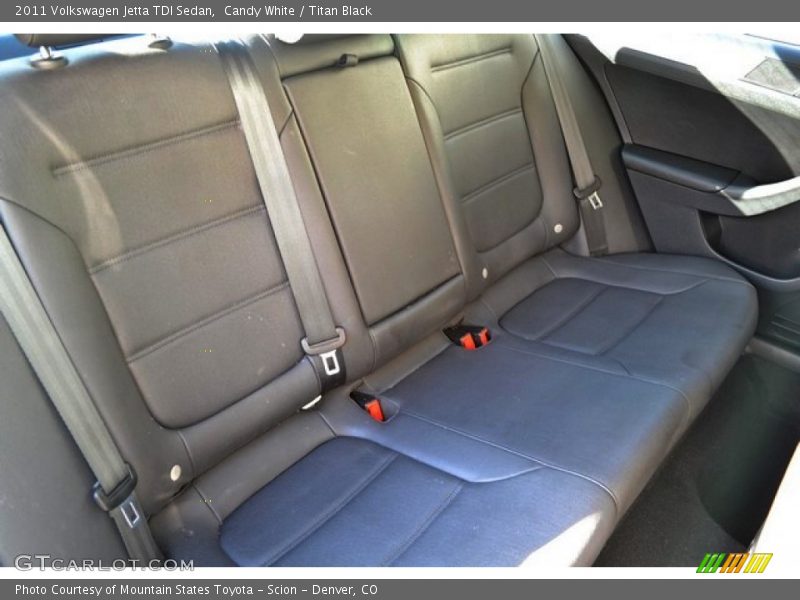 Candy White / Titan Black 2011 Volkswagen Jetta TDI Sedan