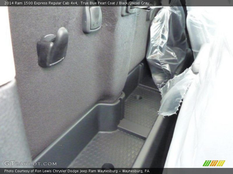 True Blue Pearl Coat / Black/Diesel Gray 2014 Ram 1500 Express Regular Cab 4x4