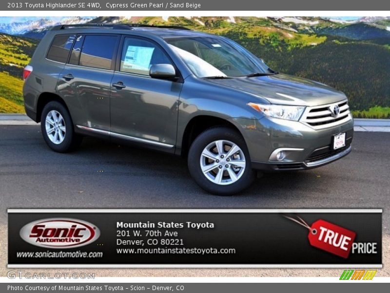 Cypress Green Pearl / Sand Beige 2013 Toyota Highlander SE 4WD
