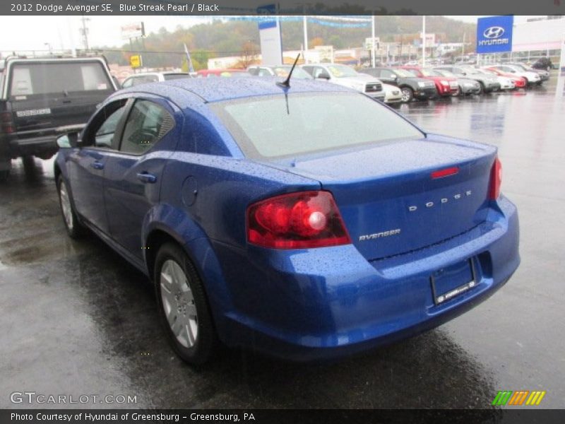 Blue Streak Pearl / Black 2012 Dodge Avenger SE