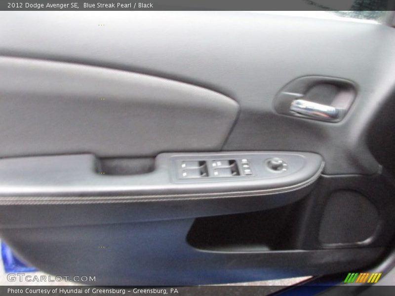 Blue Streak Pearl / Black 2012 Dodge Avenger SE