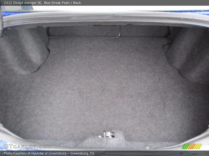 Blue Streak Pearl / Black 2012 Dodge Avenger SE