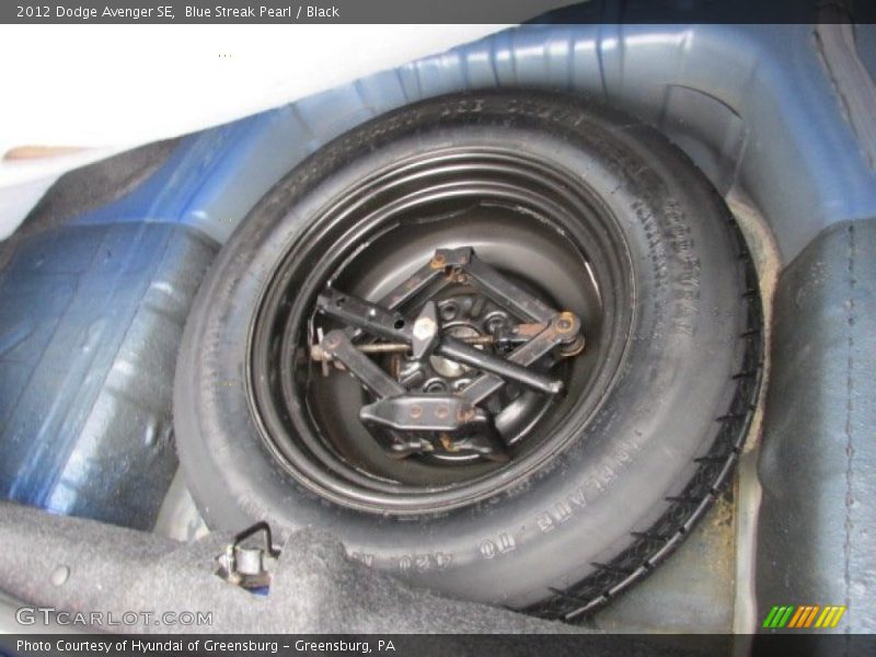 Blue Streak Pearl / Black 2012 Dodge Avenger SE