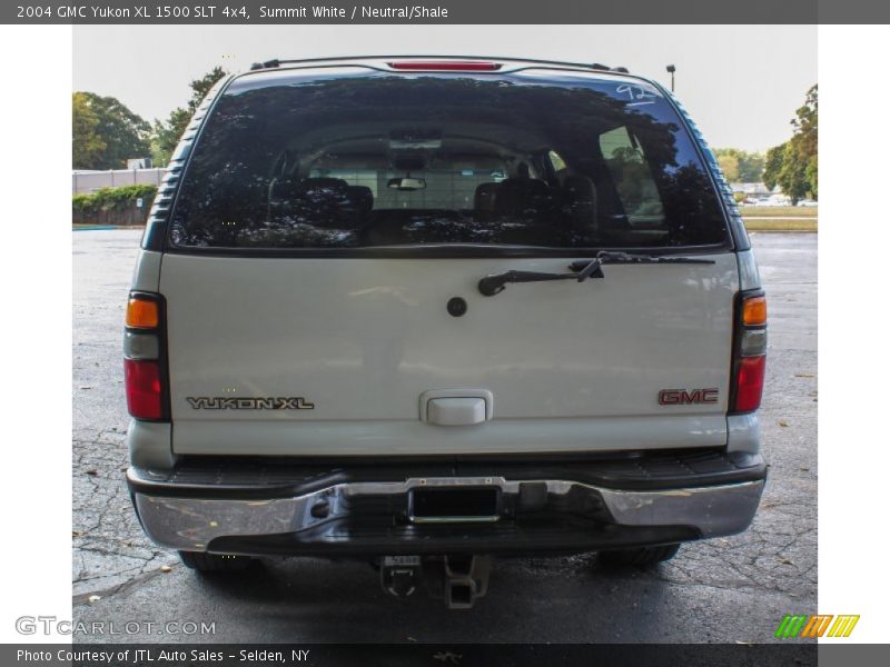 Summit White / Neutral/Shale 2004 GMC Yukon XL 1500 SLT 4x4