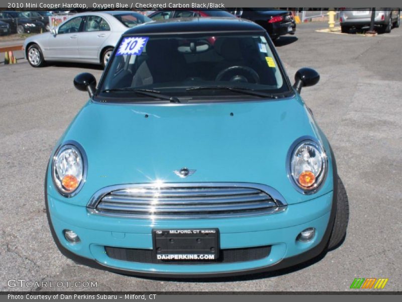 Oxygen Blue / Checkered Carbon Black/Black 2010 Mini Cooper Hardtop