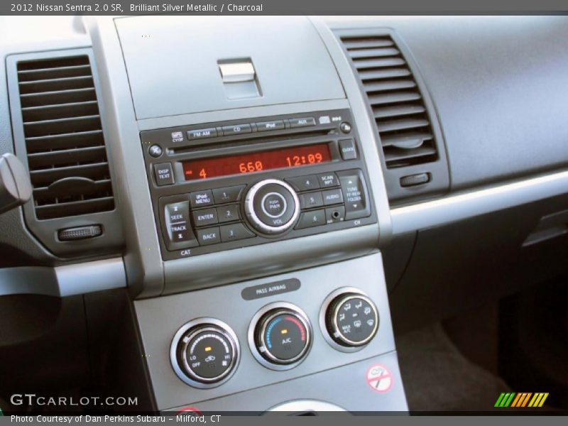 Brilliant Silver Metallic / Charcoal 2012 Nissan Sentra 2.0 SR