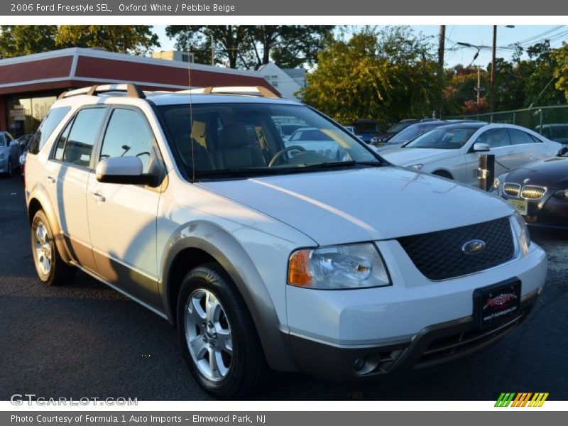 Oxford White / Pebble Beige 2006 Ford Freestyle SEL