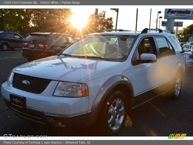 Oxford White / Pebble Beige 2006 Ford Freestyle SEL