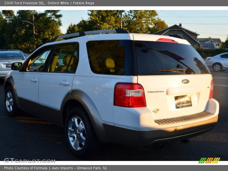Oxford White / Pebble Beige 2006 Ford Freestyle SEL