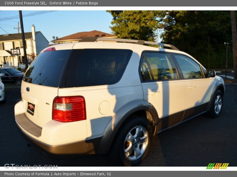 Oxford White / Pebble Beige 2006 Ford Freestyle SEL