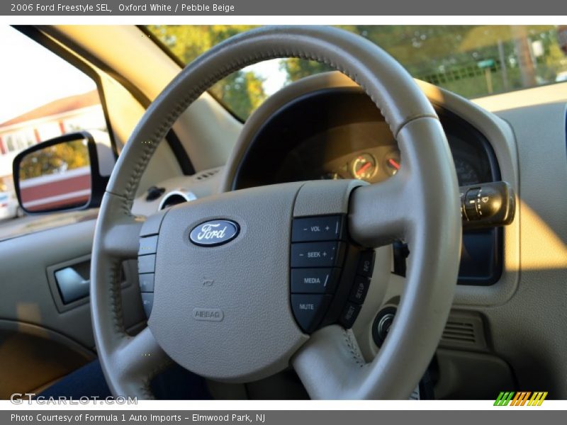 Oxford White / Pebble Beige 2006 Ford Freestyle SEL