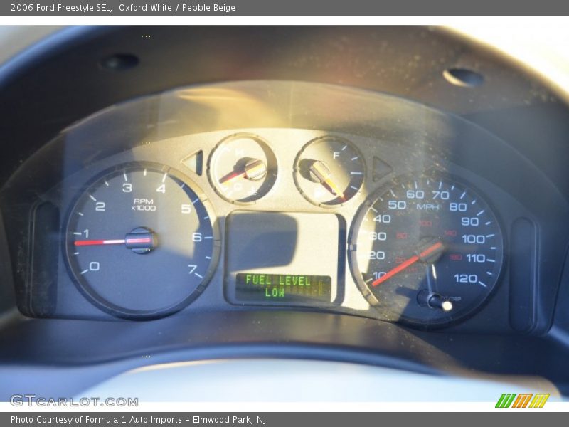 Oxford White / Pebble Beige 2006 Ford Freestyle SEL