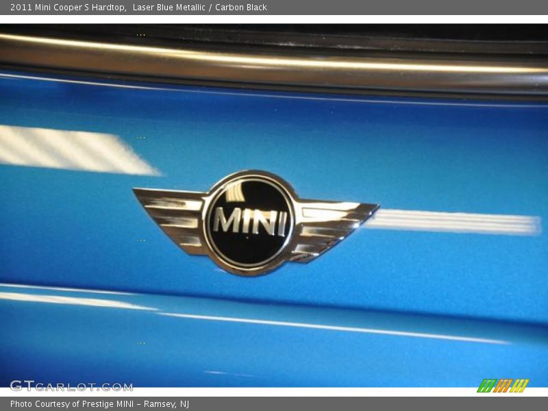 Laser Blue Metallic / Carbon Black 2011 Mini Cooper S Hardtop