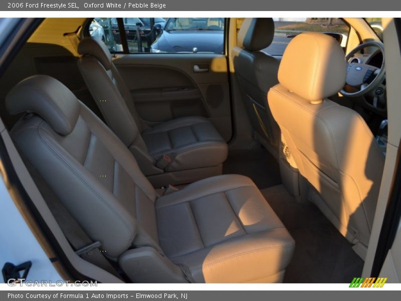 Oxford White / Pebble Beige 2006 Ford Freestyle SEL