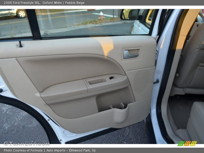 Oxford White / Pebble Beige 2006 Ford Freestyle SEL