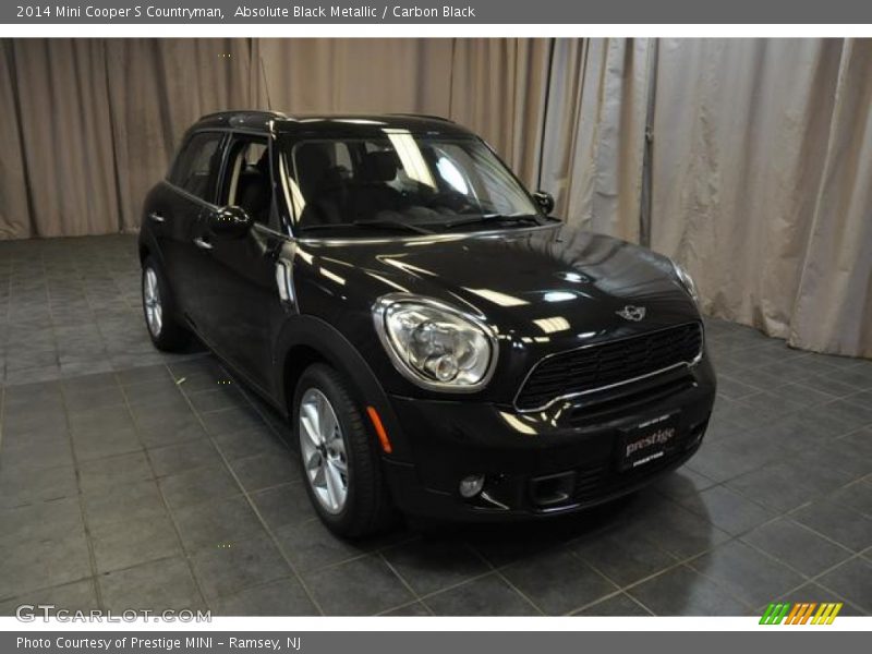 Absolute Black Metallic / Carbon Black 2014 Mini Cooper S Countryman