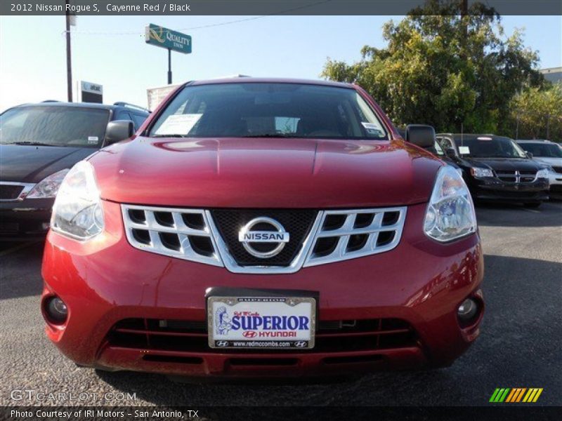 Cayenne Red / Black 2012 Nissan Rogue S