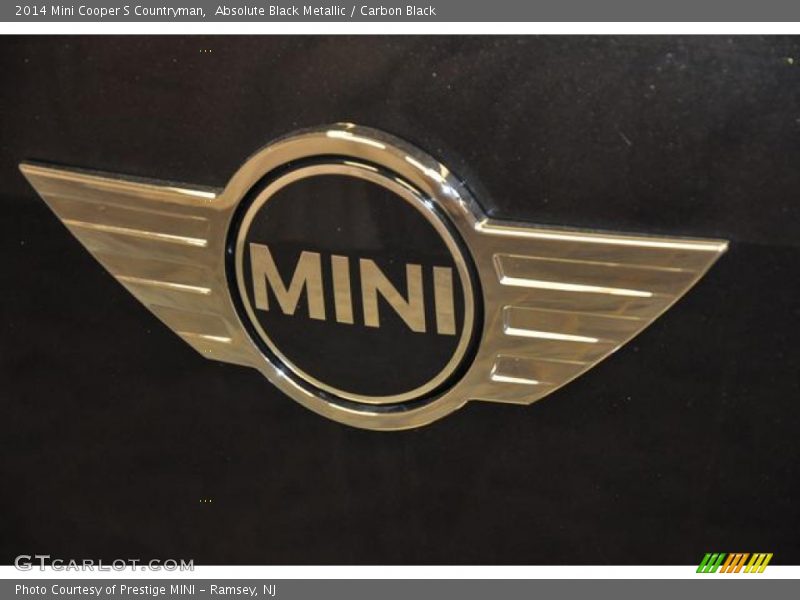 Absolute Black Metallic / Carbon Black 2014 Mini Cooper S Countryman