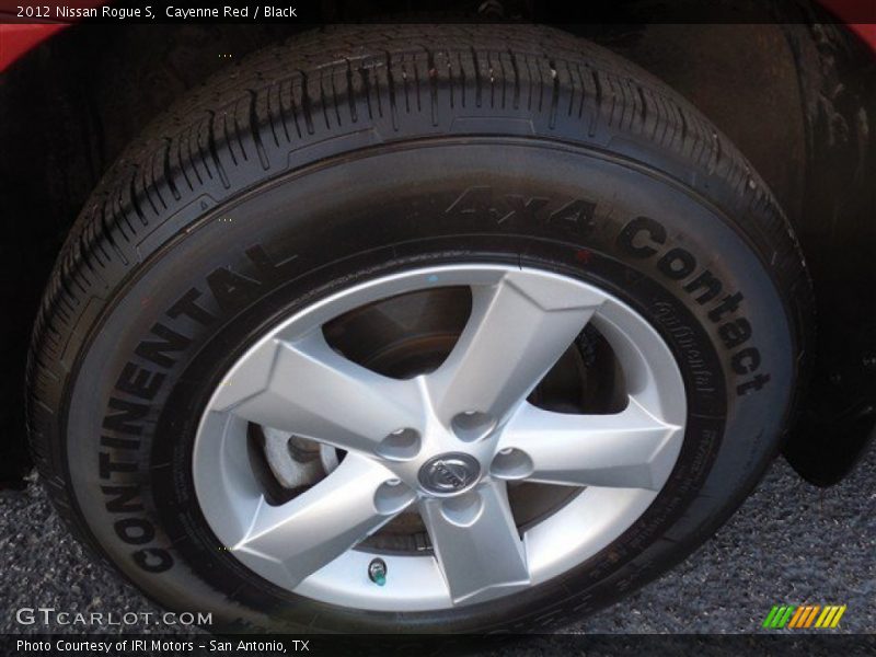 Cayenne Red / Black 2012 Nissan Rogue S