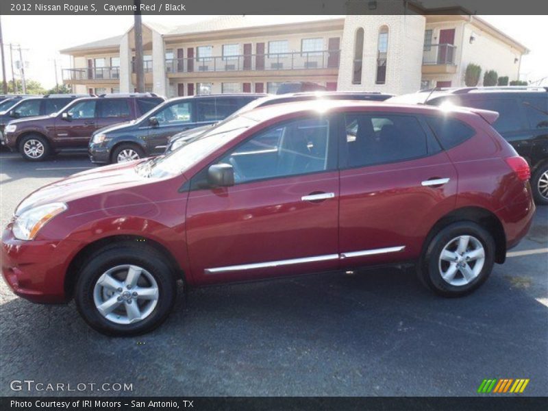 Cayenne Red / Black 2012 Nissan Rogue S