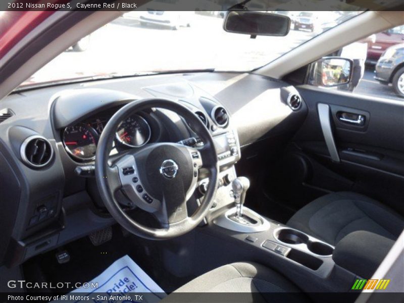Cayenne Red / Black 2012 Nissan Rogue S