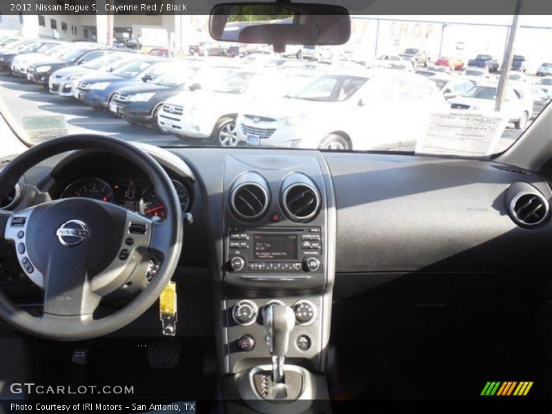 Cayenne Red / Black 2012 Nissan Rogue S