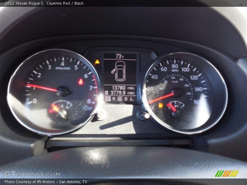 Cayenne Red / Black 2012 Nissan Rogue S