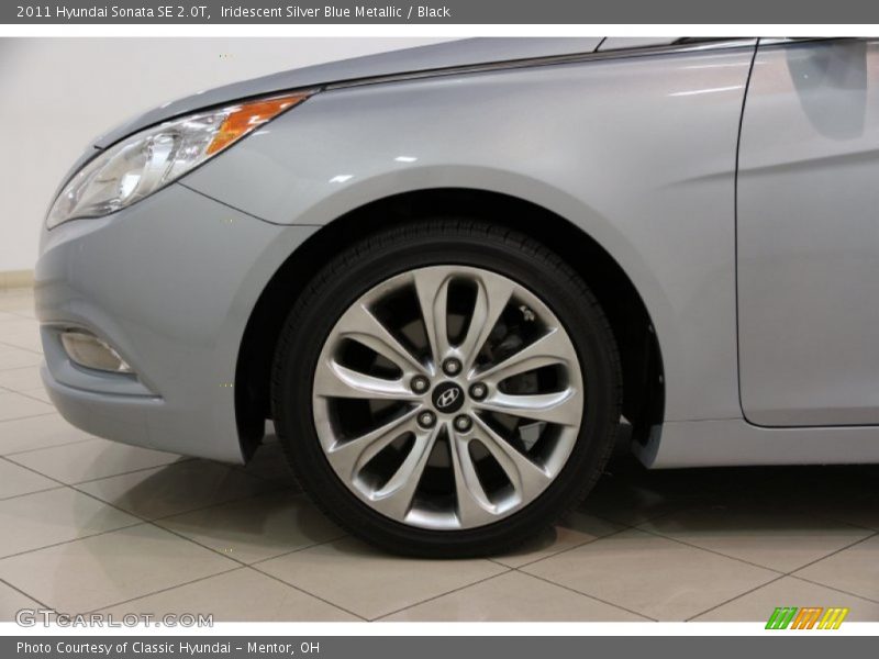 Iridescent Silver Blue Metallic / Black 2011 Hyundai Sonata SE 2.0T