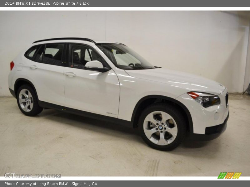 Alpine White / Black 2014 BMW X1 sDrive28i
