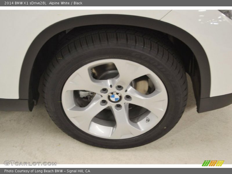 Alpine White / Black 2014 BMW X1 sDrive28i