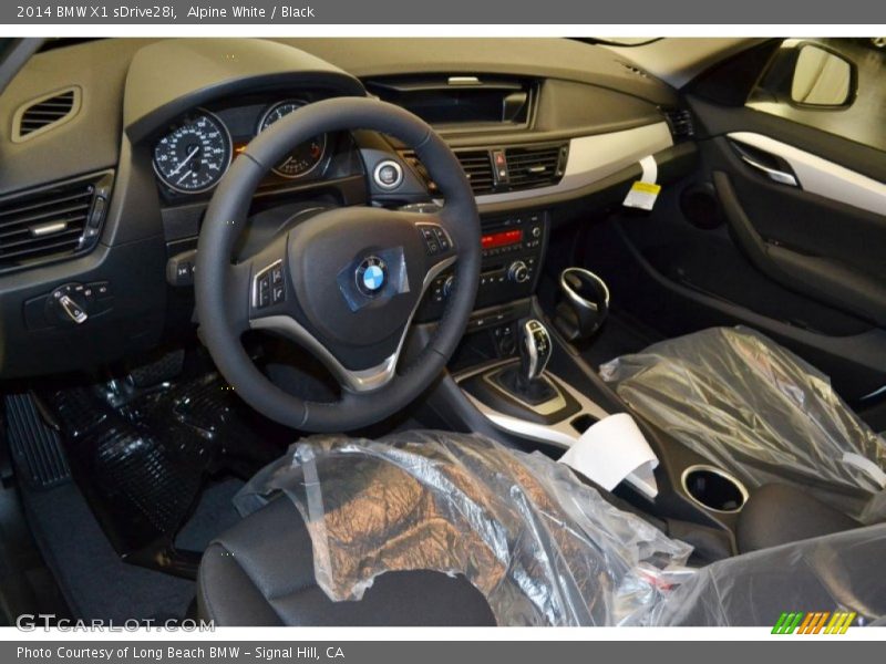 Alpine White / Black 2014 BMW X1 sDrive28i