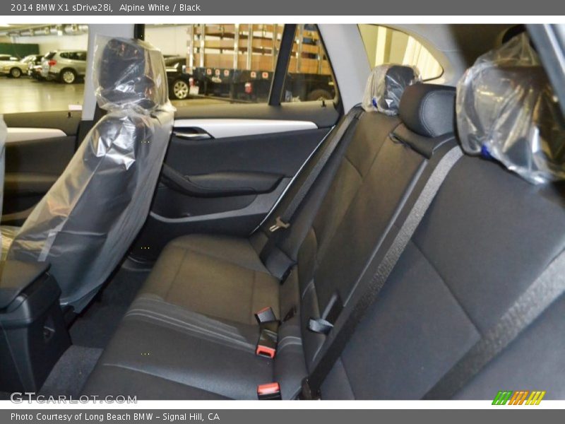 Alpine White / Black 2014 BMW X1 sDrive28i