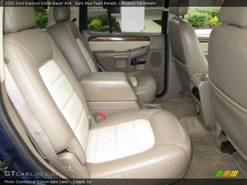 Dark Blue Pearl Metallic / Medium Parchment 2005 Ford Explorer Eddie Bauer 4x4