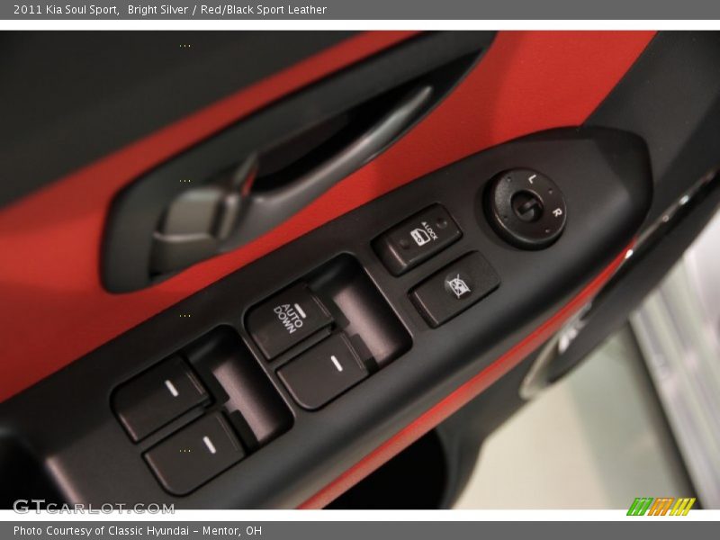 Bright Silver / Red/Black Sport Leather 2011 Kia Soul Sport