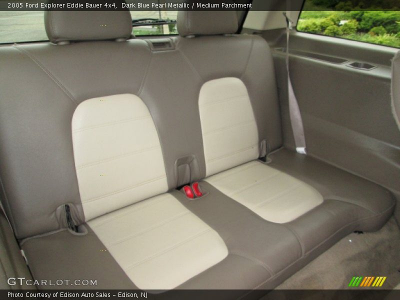 Dark Blue Pearl Metallic / Medium Parchment 2005 Ford Explorer Eddie Bauer 4x4