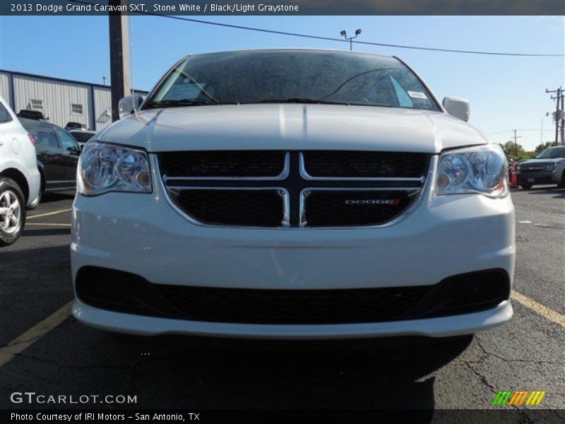 Stone White / Black/Light Graystone 2013 Dodge Grand Caravan SXT