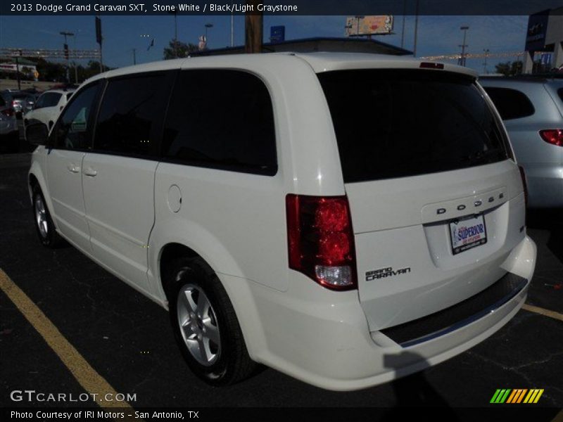 Stone White / Black/Light Graystone 2013 Dodge Grand Caravan SXT