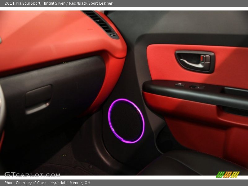 Bright Silver / Red/Black Sport Leather 2011 Kia Soul Sport