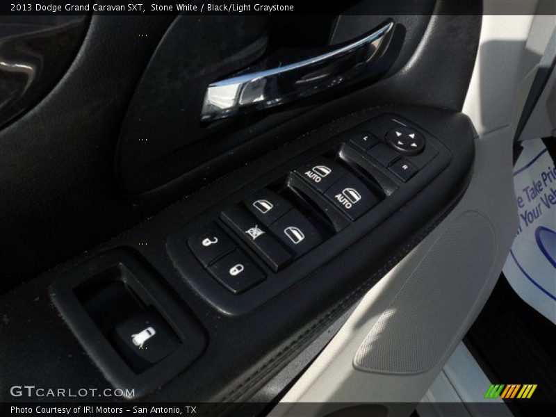 Stone White / Black/Light Graystone 2013 Dodge Grand Caravan SXT